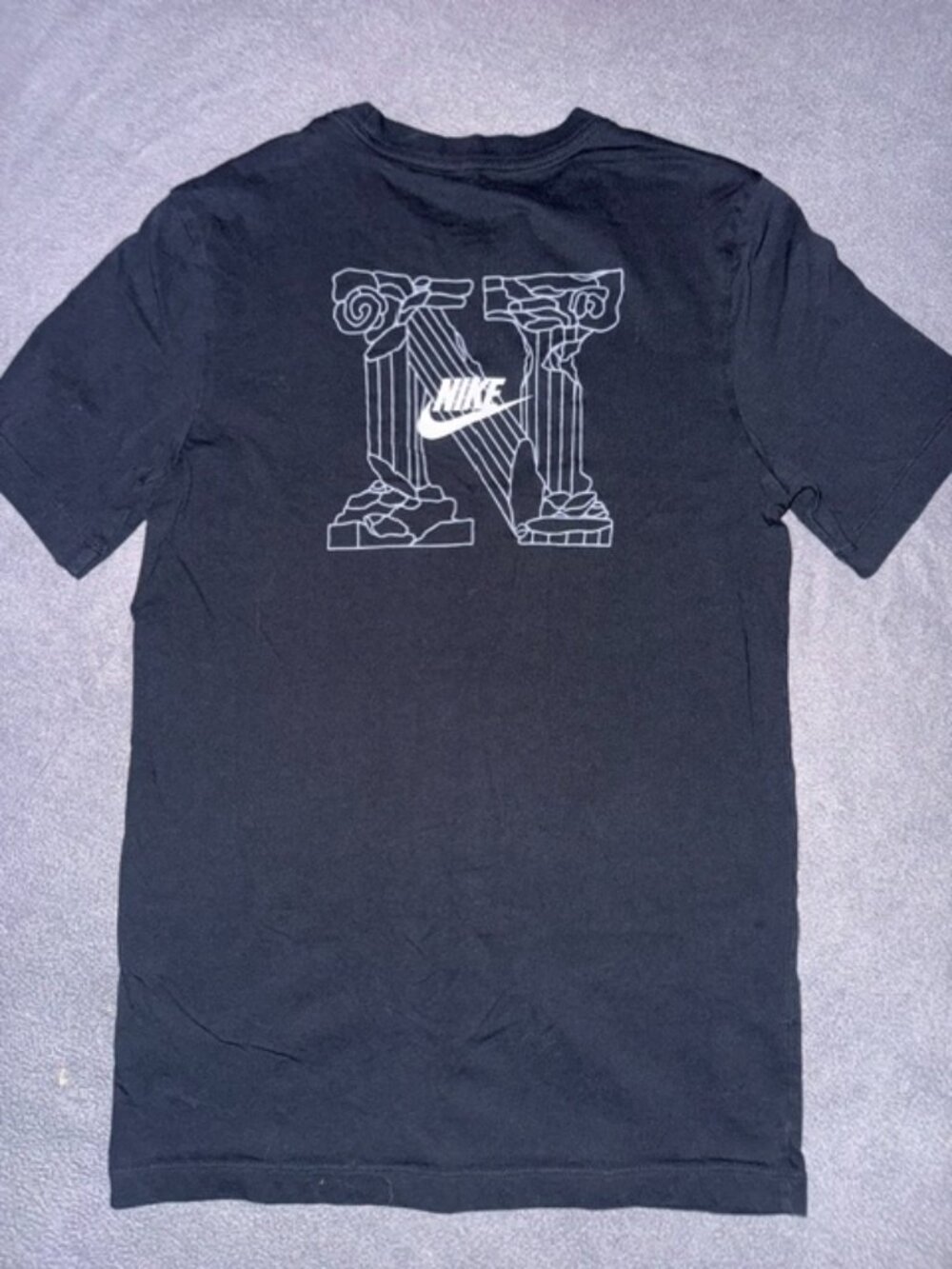 Nike Graphic Shirt Mens Small Black The Nike Tee Short Sleeve Athletic Casual